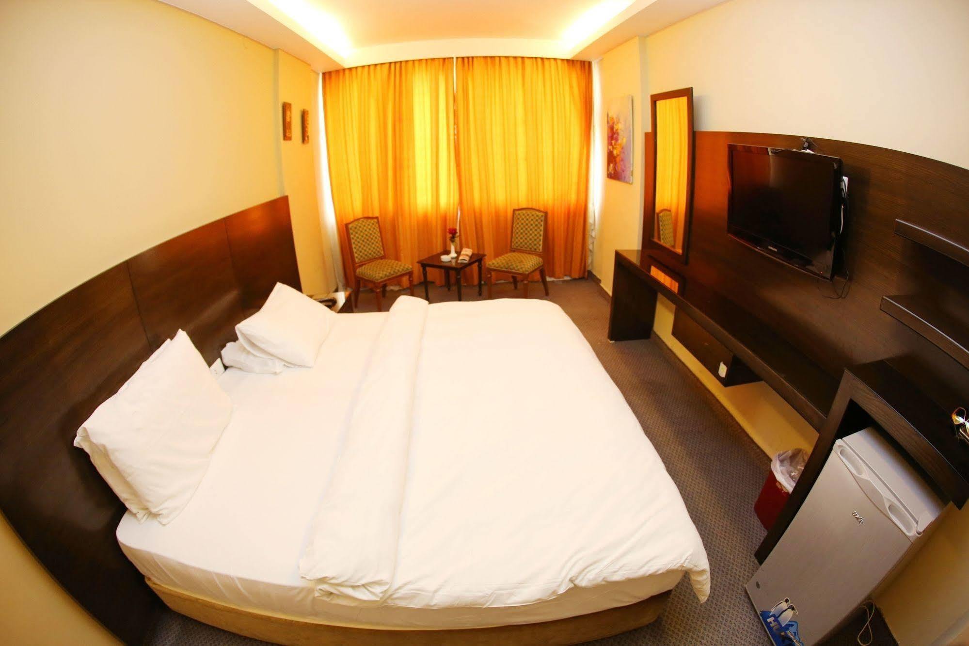 Le Marly Hotel Beyrut Dış mekan fotoğraf